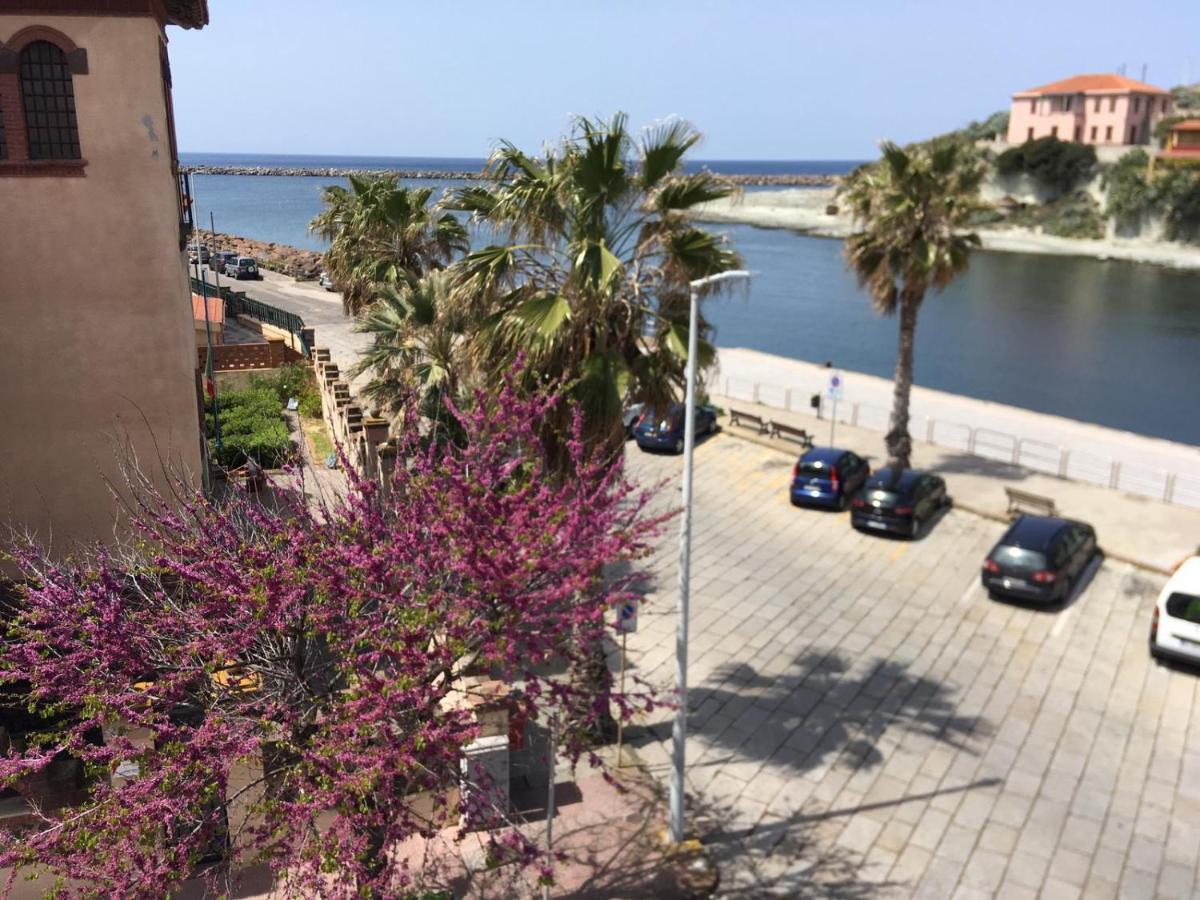 B&B Del Porto Bosa Marina Bagian luar foto